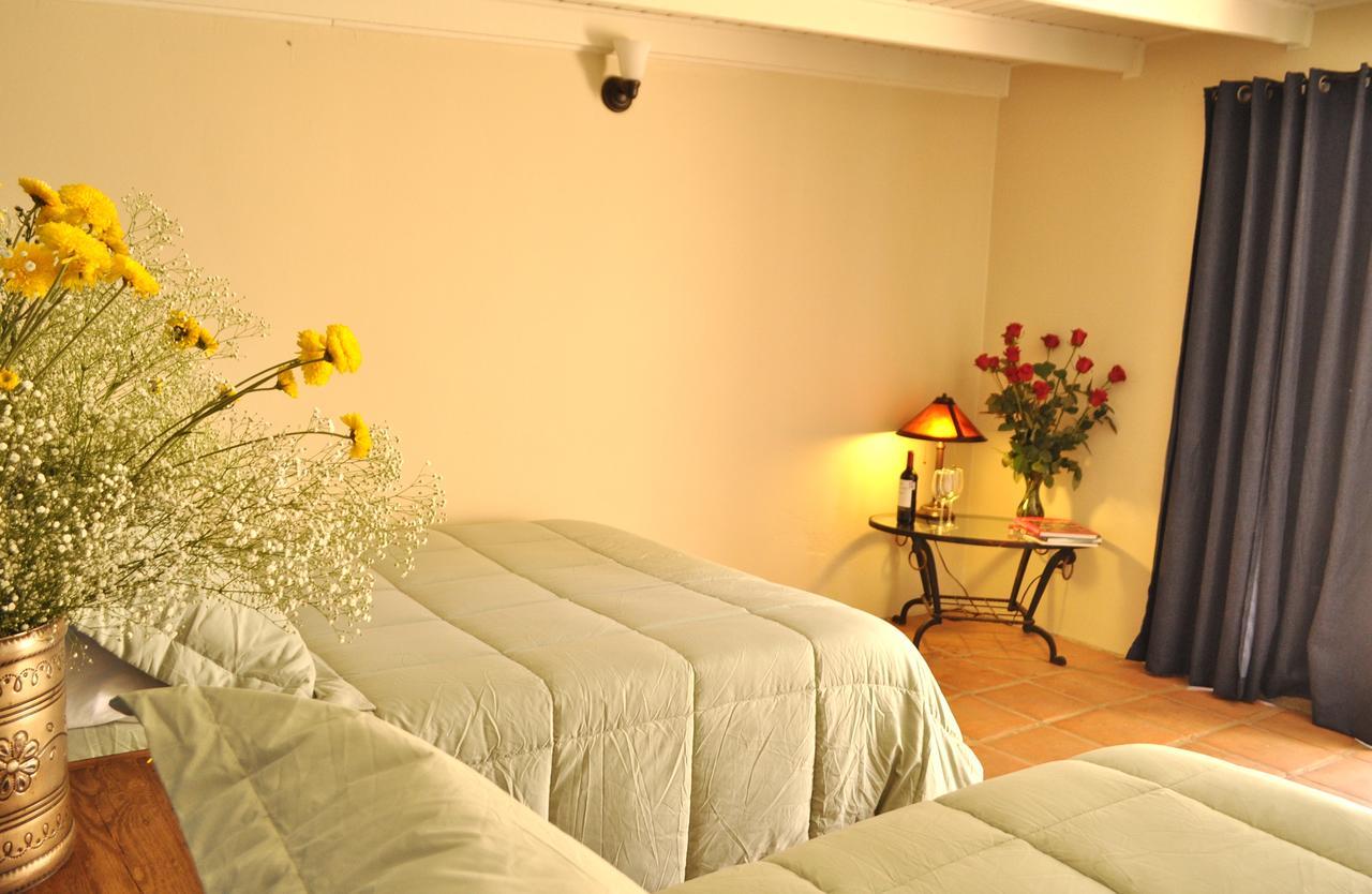 Horsepower Ranch Hotel Ensenada Quarto foto